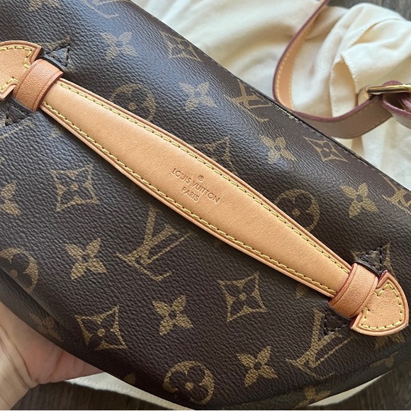 SOLD OUT””””Louis Vuitton monogram bumbag full set - Picture 4 of 8